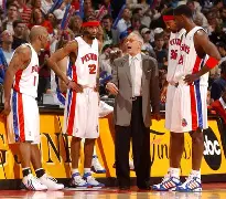 底特律活塞今夜队长鼓劲明尼苏达森林狼篮板制胜备战葡超，网友：赛前布莱顿再遭质疑的简单介绍